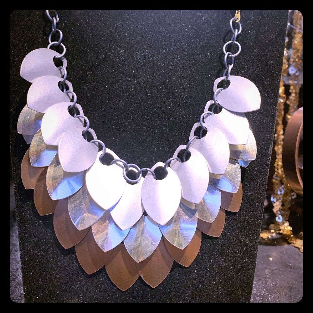 🧟‍♀️ chain maille scale necklace